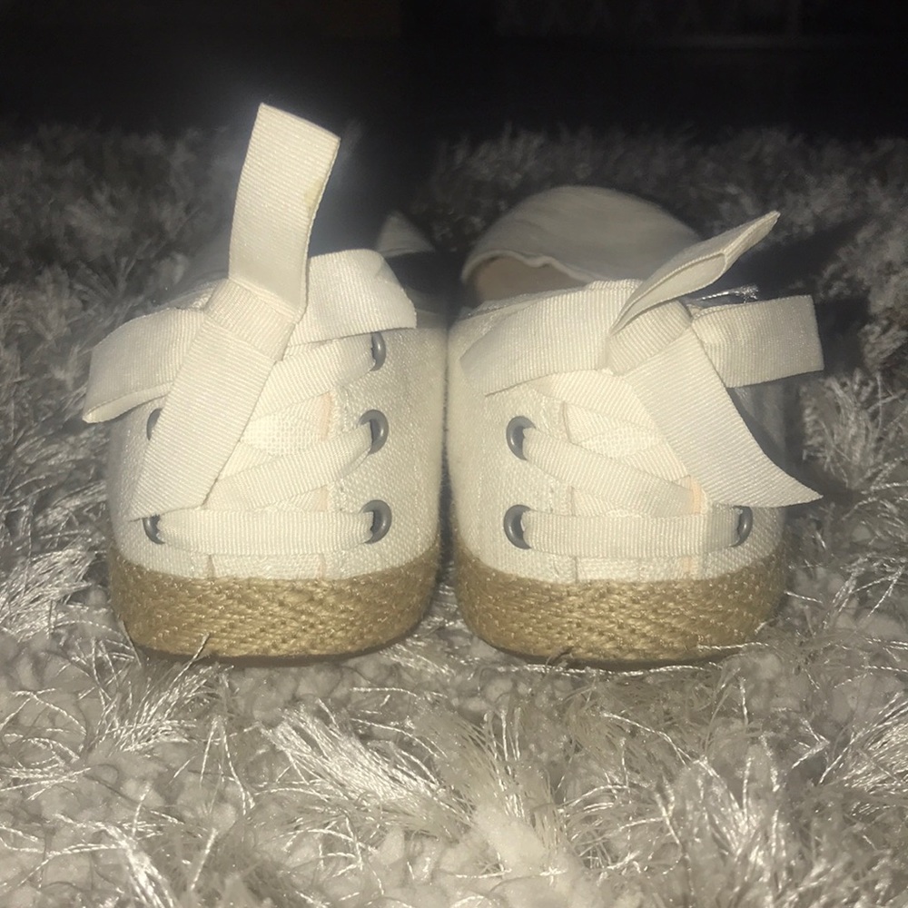 Ugg Flats! - image 3